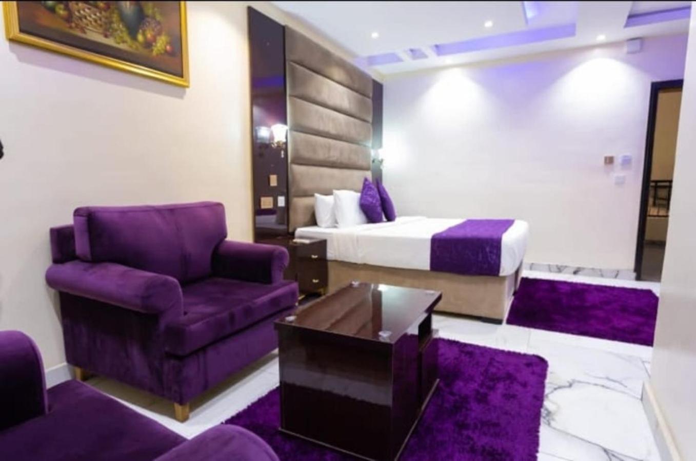 Parkview Astoria Hotel Lagos Exterior photo